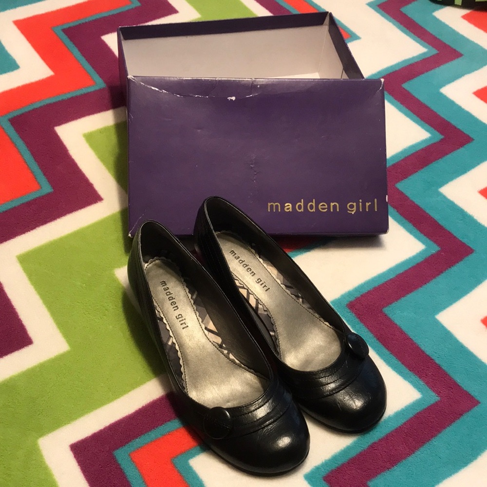 Madden Girl Black heels LIKE NEW